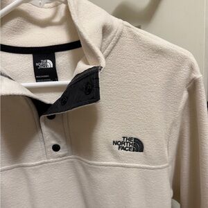 North Face Off-White Fleece Pullover